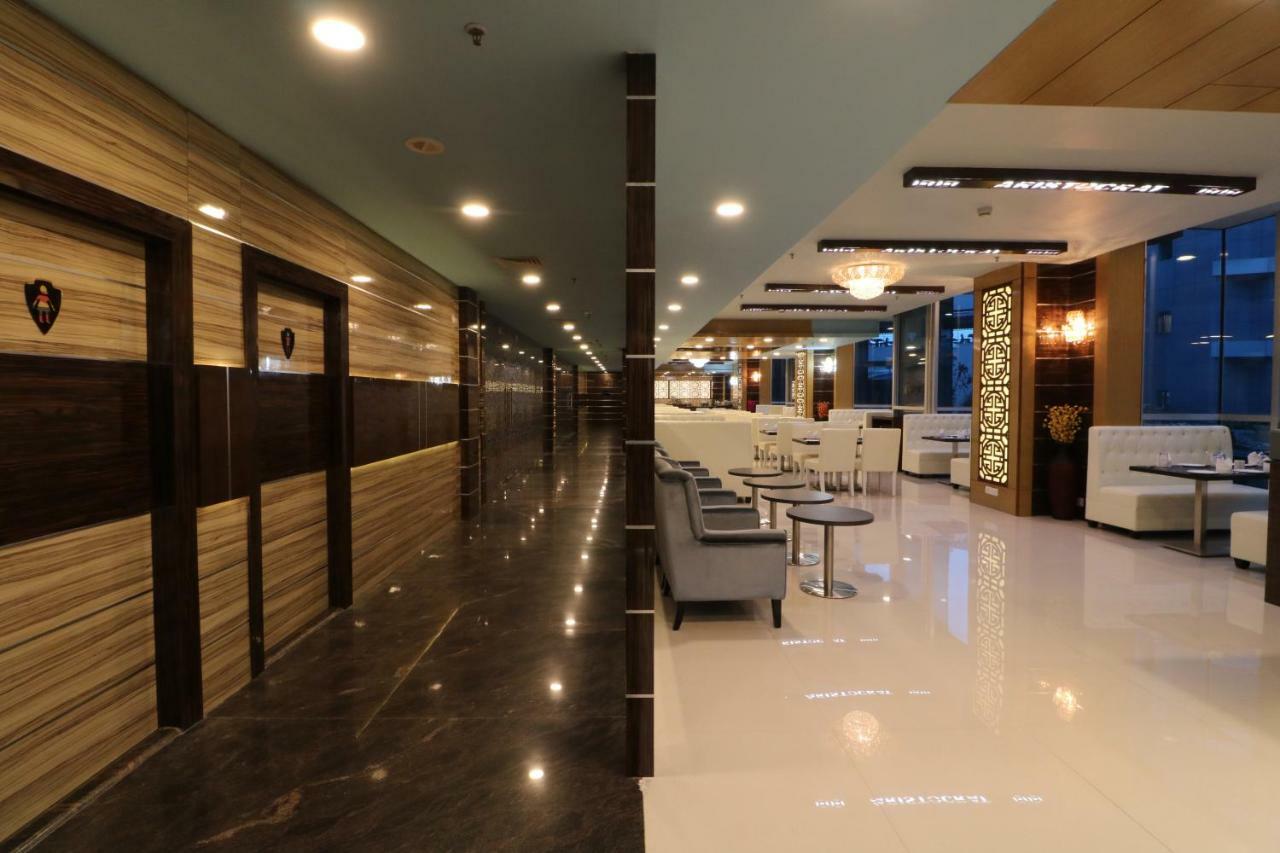 Aristocrat Hotel Kolkata Exterior photo